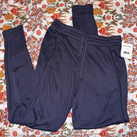 NWT Free People Back Into It joggers - Picture 1 of 6